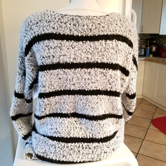 🌹 Calvin Klein super comfy sweater size s - Picture 4 of 8